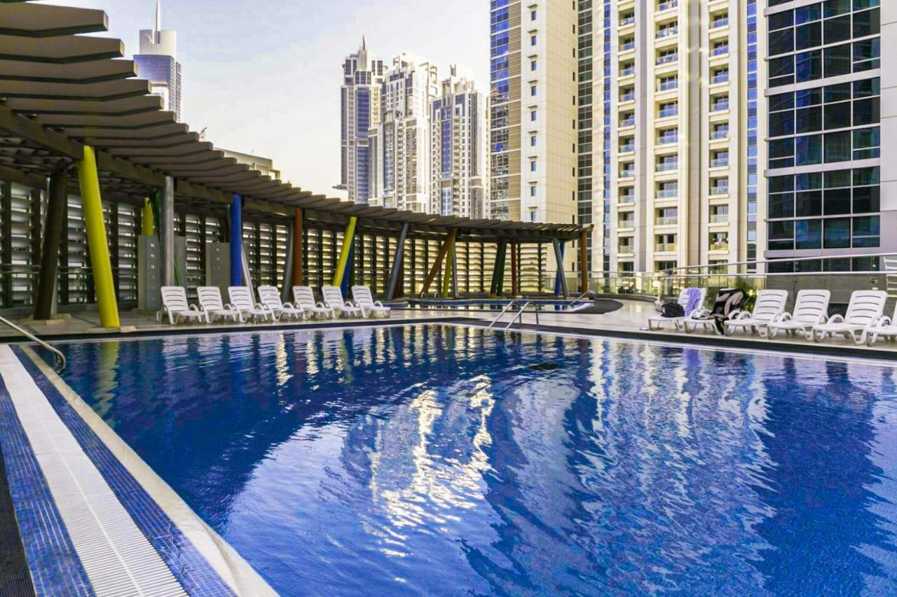 Higuests - Roomy Apt With Infinity Pool Close To Burj Khalifa Dubaj Kültér fotó